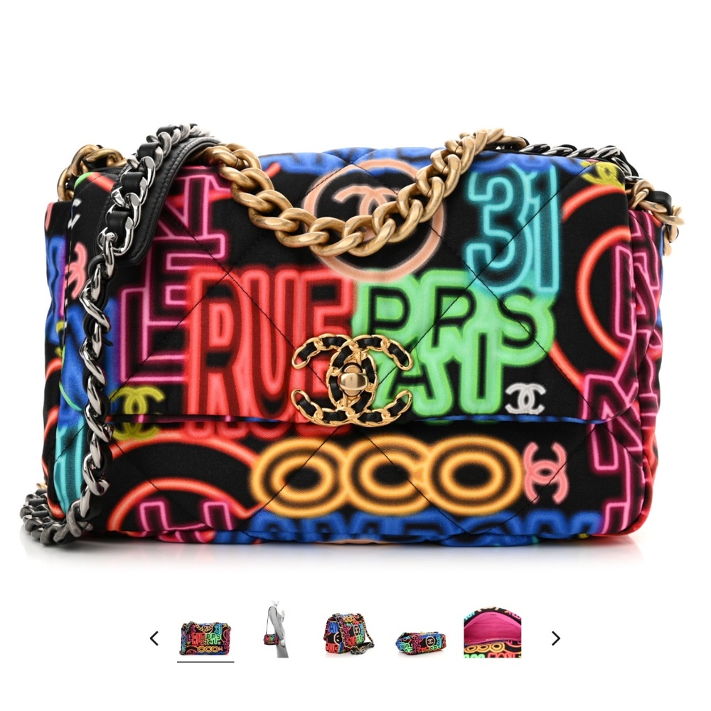 CHANEL 19 MEDIUM GRAFFITI FLAP BAG